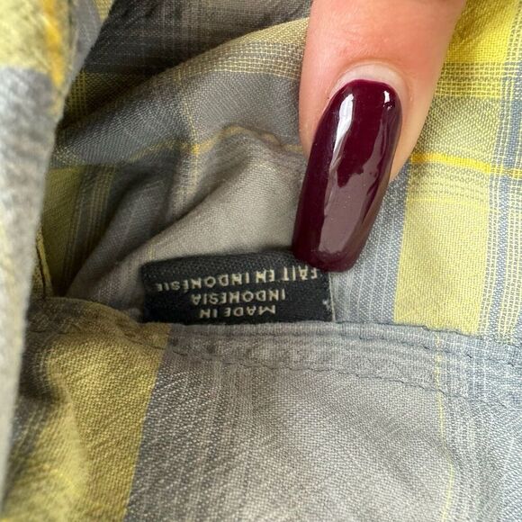 Royal Robbins Relaxed Fit Gray Yellow Plaid Button Up Shirt Short Sleeve Size M - Picture 4 of 6